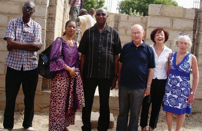 Le Maire de Mérignac Michel Sainte Marie en compagnie de Fatou Diop adjointe à la coopération internationale et Suzy Malzieu présidente du comité de jumelage - Senenews - Actualité au Sénégal, Politique, Économie, Sport