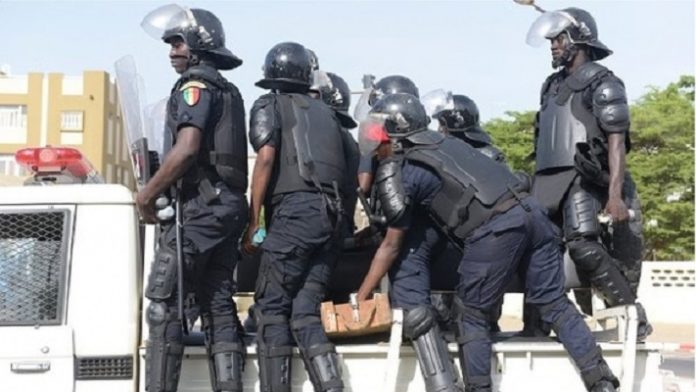 police senegal 696x392 1 - Senenews - Actualité au Sénégal, Politique, Économie, Sport