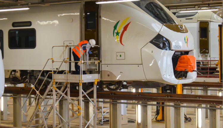 Le Train Express Régional (TER) en panne ce jeudi matin (communiqué) 5 maintenance panne du train express regional du senegal 750x430 1 - Senenews - Actualité au Sénégal, Politique, Économie, Sport