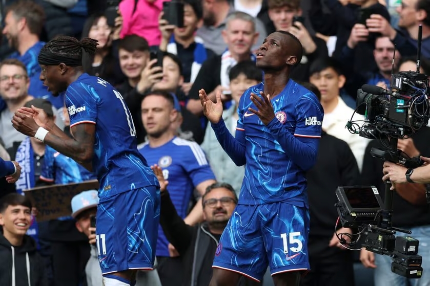 Premier League : Chelsea s’impose grâce à Jackson et réintègre le top 4 1 gpdfcx2wiaafica scaled 1 - Senenews - Actualité au Sénégal, Politique, Économie, Sport